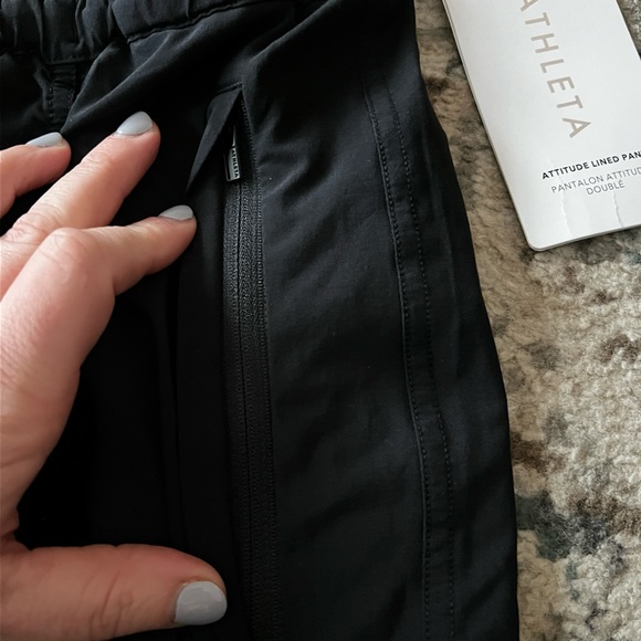 New with tags! Athleta Attitude Lined Joggers size 8 - Picture 5 of 5